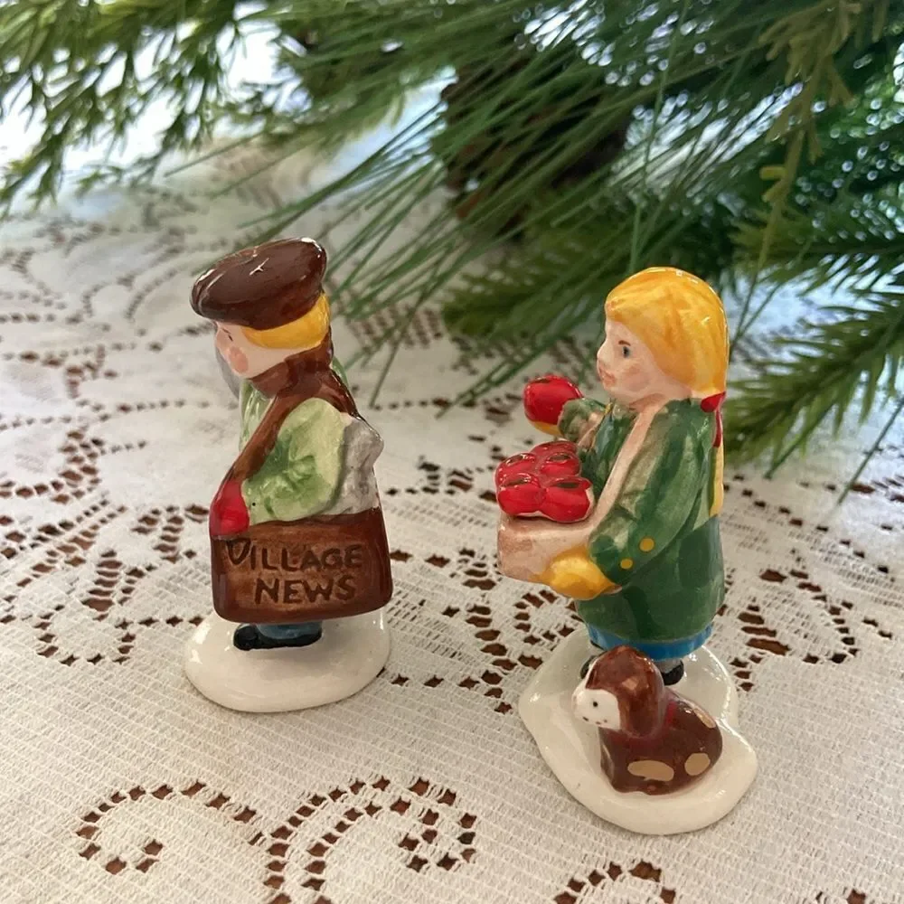 Department 56 The Original Snow Village “Girl selling 🍎 and News Boy” 1989